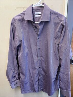 Calvin Klein Men’s Lavender-Purple Dress Shirt size large